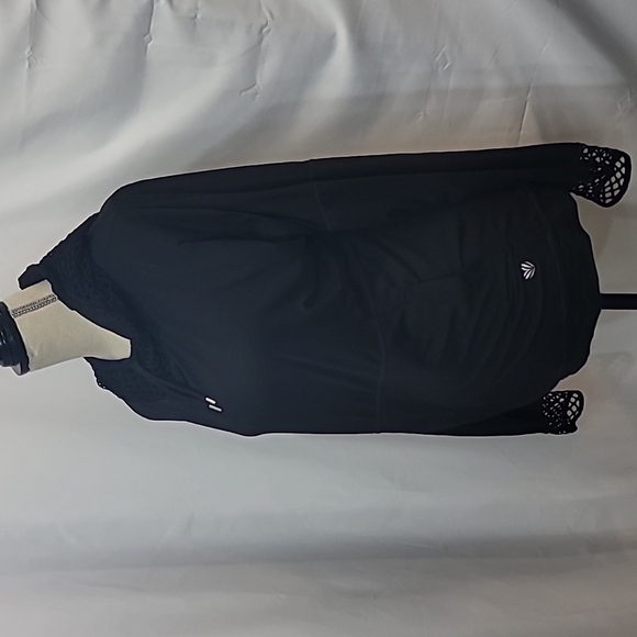 5/$30 F21 Net Detail Kangaroo Pocket Lightweight Pullover - Picture 1 of 5